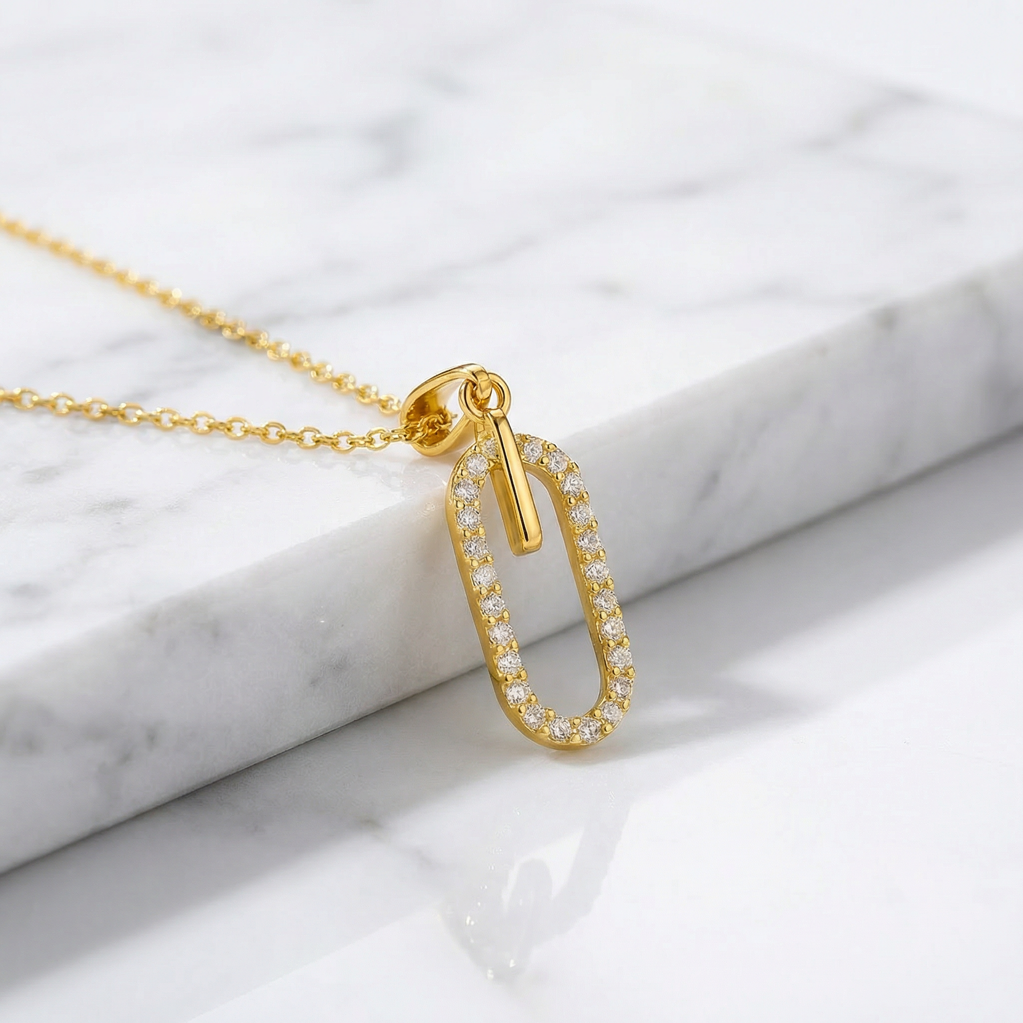 Paper Clip Necklace with Oval Zircon Pendant | 18K Gold Plated